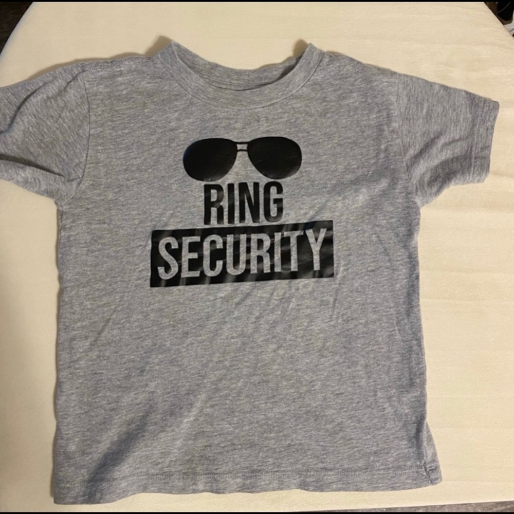 Kids Gray 'Ring Security' T-Shirt Size Small 6-7